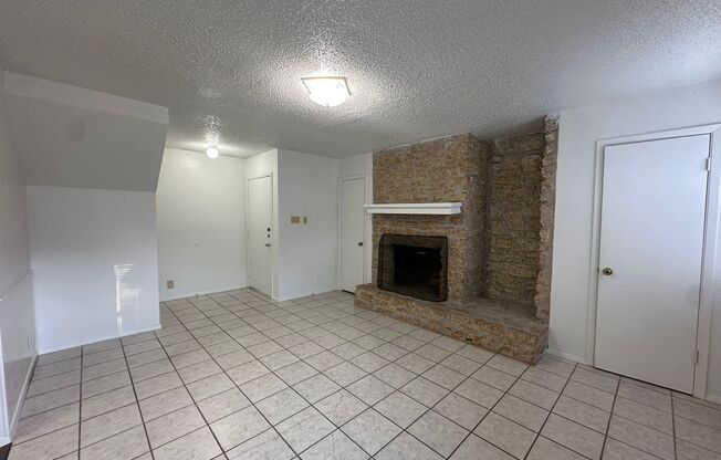 9019 Sawtooth Lane