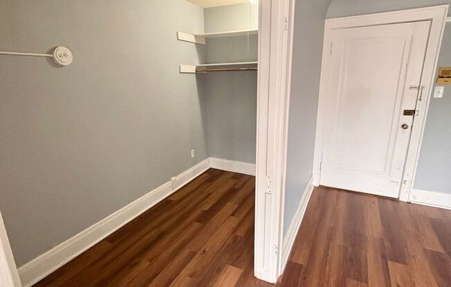 Studio, 1 bath, $795, Unit 18