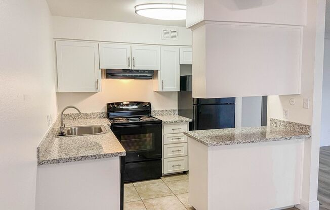 2 beds, 1 bath, 900 sqft, $1,650, Unit 218