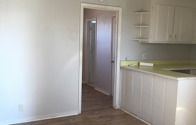 West Wind Apartments