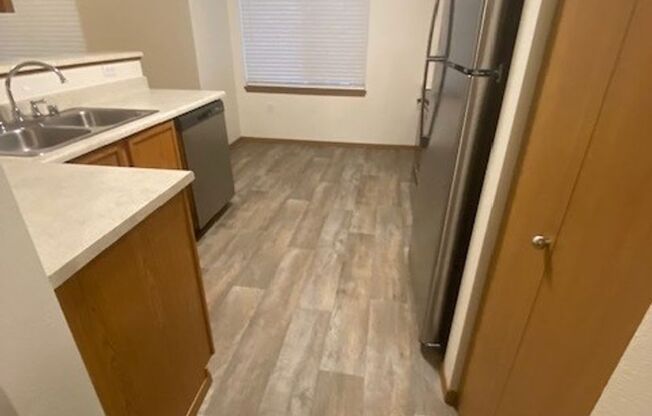 2 beds, 2 baths, 1,062 sqft, $1,995, Unit D301