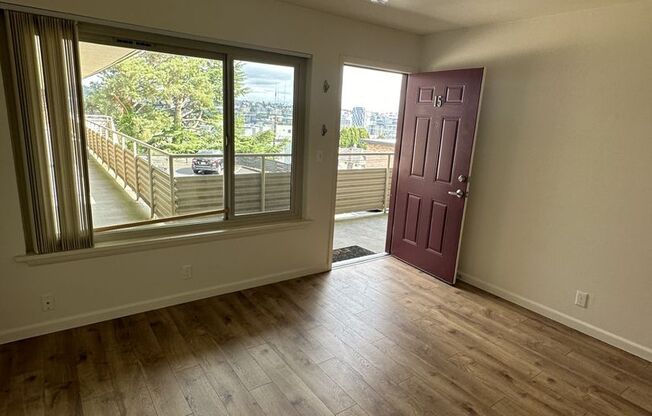 1 bed, 1 bath, 425 sqft, $1,475