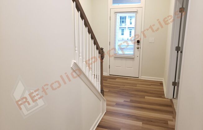Luxury 3 Story 4 BD/3.5 Bath Townhome @ Smith Farm, Apex! Available Aug 7th!