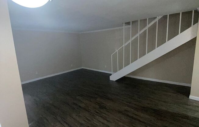 2 beds, 1.5 baths, 949 sqft, $1,450, Unit 277