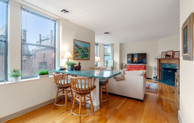 199 MARLBOROUGH ST