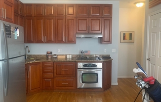 1 bed, 1 bath, 525 sqft, $3,000, Unit 26