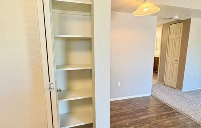 1 bed, 1 bath, 700 sqft, $1,525, Unit 82