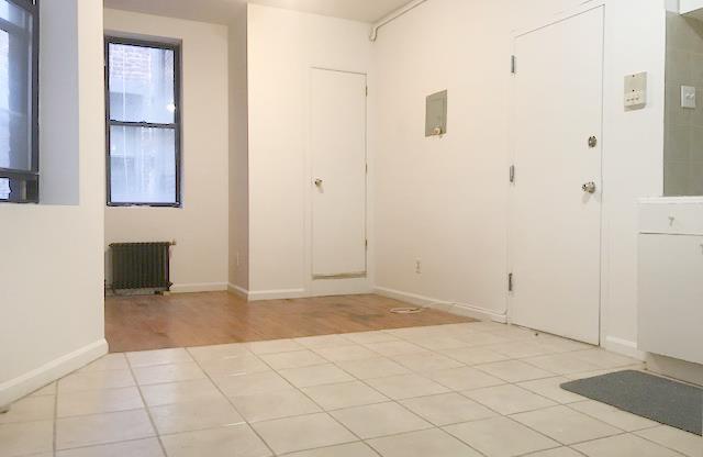 1 bed, 1 bath, $2,850, Unit 5