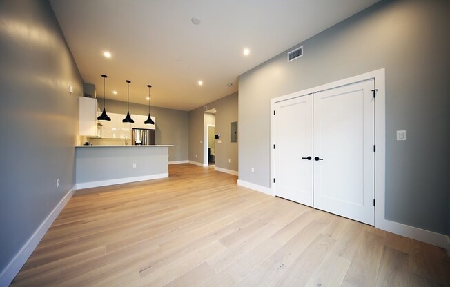 1 bed, 1 bath, 665 sqft, $2,900, Unit 109