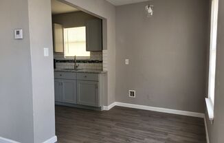 1 bed, 1 bath, $875, Unit # B