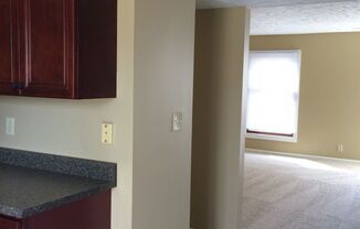 2 beds, 1.5 baths, $1,095, Unit B2