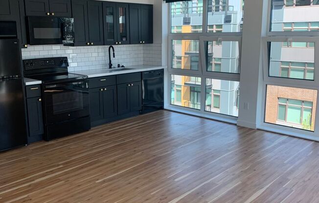 1 bed, 1 bath, 610 sqft, $2,246, Unit 504