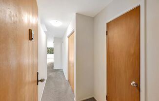 1 bed, 1 bath, $2,950, Unit 207