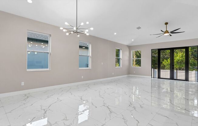 Brand New Construction 4bedroom/3bathroom Home Available Immediately in North St Pete!