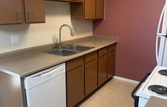 1326 San Pedro Dr SE B