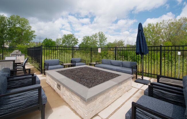 2 beds, 2 baths, 1,025 sqft, $1,875, Unit A4-209