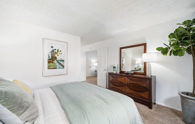 our apartments offer a bedroom with a bed and a bathroom