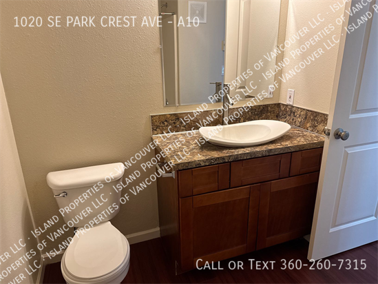 1020 SE PARKCREST