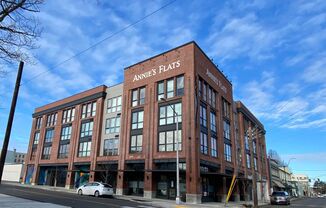 Annie's Artist Flats