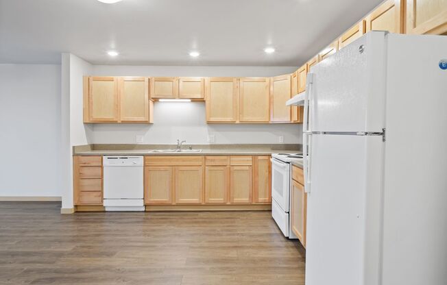 2 beds, 2 baths, 1,064 sqft, $1,750, Unit 403