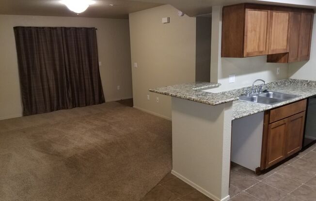 2 beds, 2 baths, $1,700