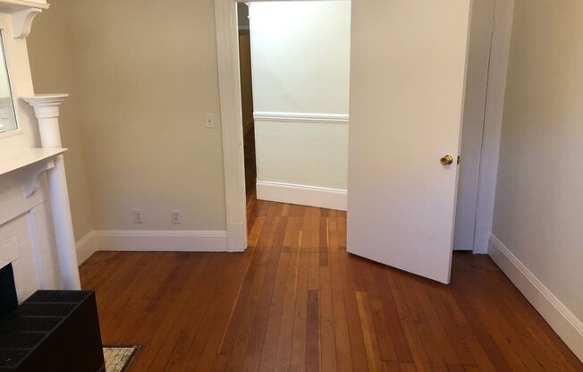 Large 3 Bedroom, 2 Bath in NOPA. Granite, Stainless, Hardwood, Utility Room, Laundry, Shared Yard. Open Wed. 5-6 PM*