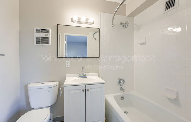 Studio, 1 bath, 329 sqft, $695, Unit 433