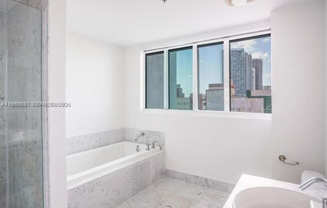 2 beds, 2 baths, 1,474 sqft, $3,950, Unit 244 Biscayne Blvd # 2102
