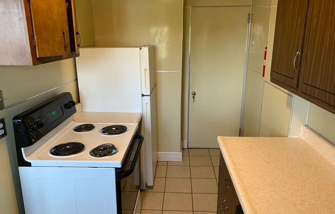 Charming Townhouse in a Beautiful Neighborhood