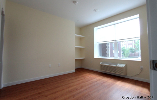 2 beds, 2 baths, 750 sqft, $1,985, Unit 207