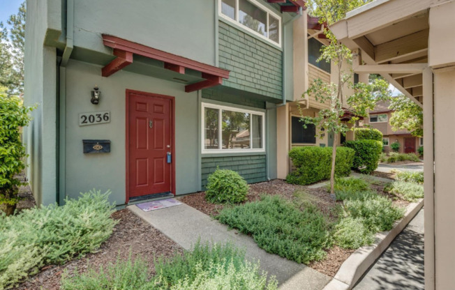 2036 ALTA LOMA