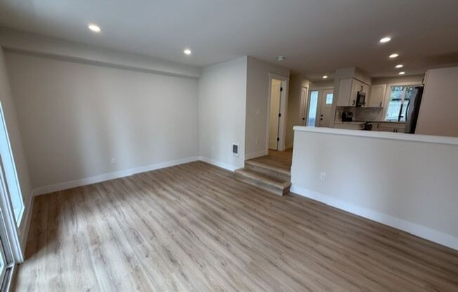 7900 Edmonds 4-Plex