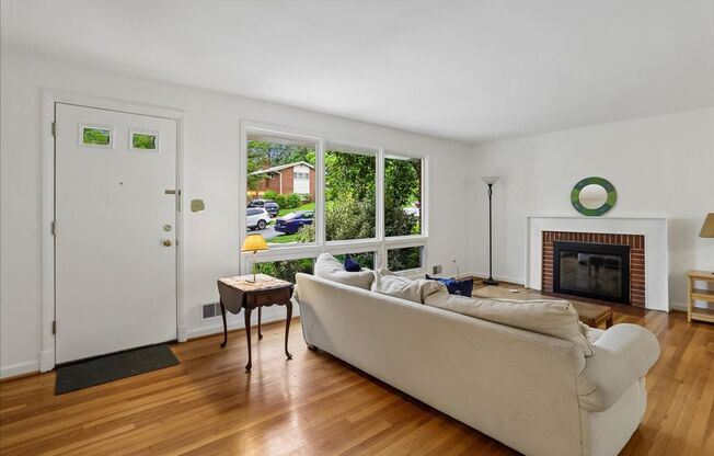 Charming Single Family Home in Silver Spring