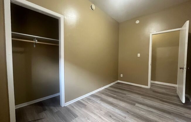 3 beds, 1 bath, 1,100 sqft, $1,392, Unit 2