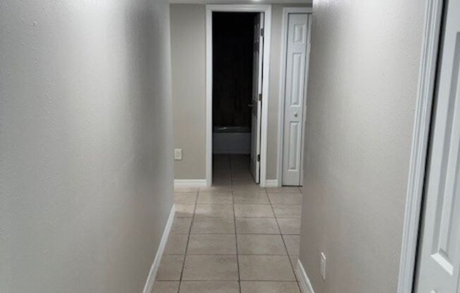 3 beds, 2 baths, 1,259 sqft, $1,850, Unit 844APE