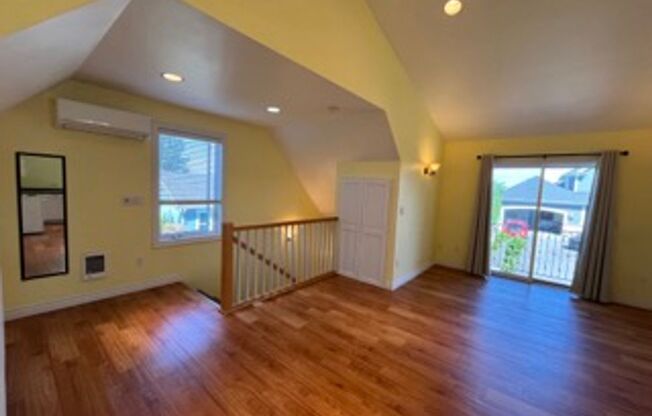 Cozy 1 Bed 1 Bath Apartment with Private Garage in SeaTac