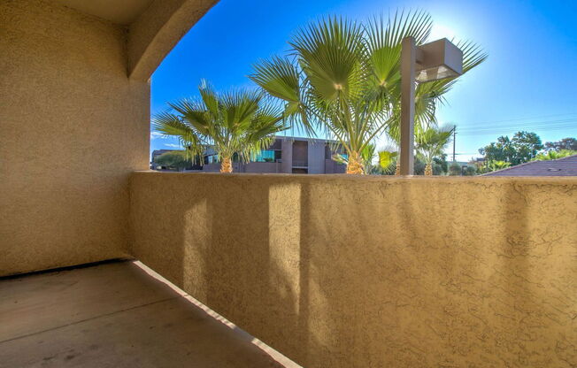 1 bed, 1 bath, 745 sqft, $1,300, Unit 2072