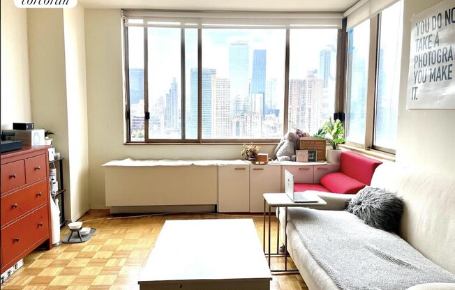 1 bed, 1 bath, 625 sqft, $4,700, Unit 24D