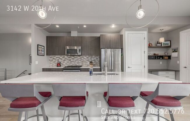 3142 W 20 AVE