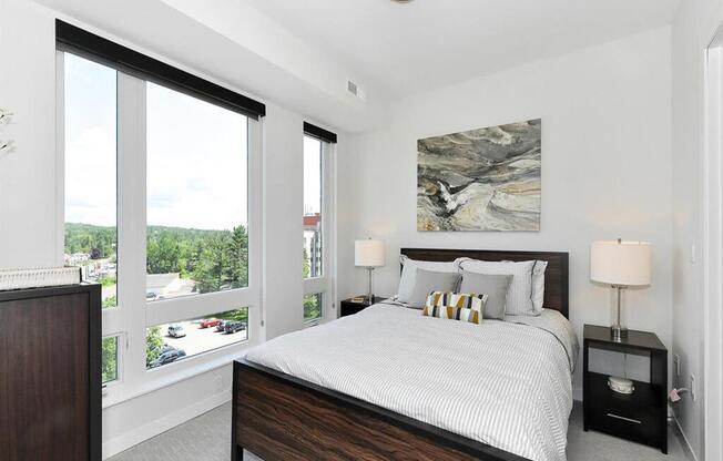 Gorgeous Bedroom at Bluestone Flats, Duluth, 55803