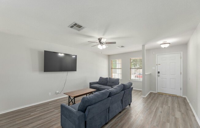 113 MATTHEW DR