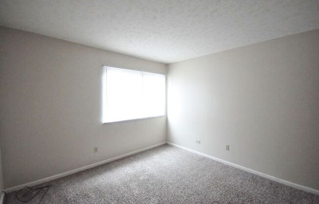 2 beds, 1 bath, $1,495, Unit 105 A