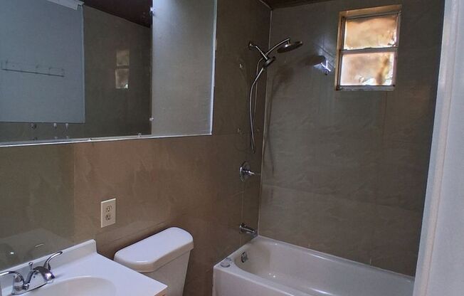 Newly renovated 3bed/2bath home in plant high district
