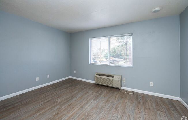 Studio, 1 bath, 378 sqft, $749, Unit 212