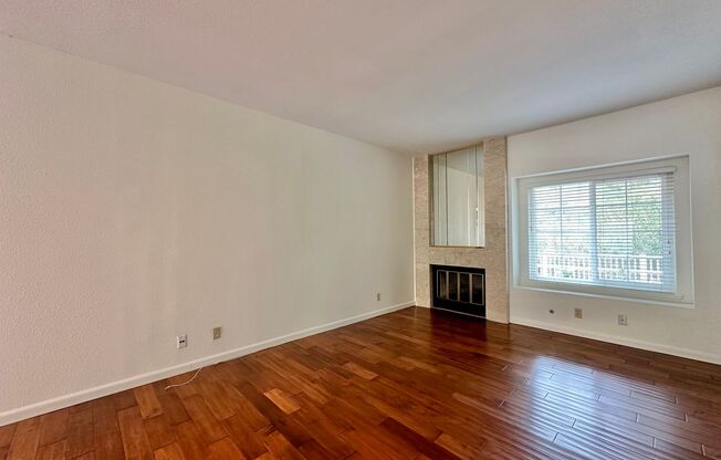 Desirable Tri-level Townhome in Carlsbad!