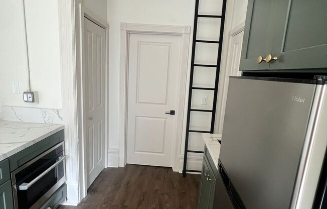 Studio, 1 bath, 166 sqft, $1,850, Unit 103