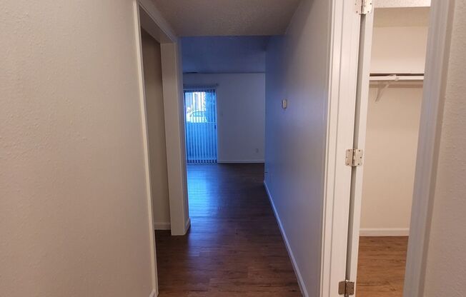 Studio, 1 bath, 450 sqft, $625, Unit 837-Unit 3