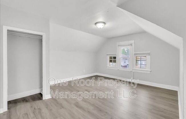 324 N HARDESTY