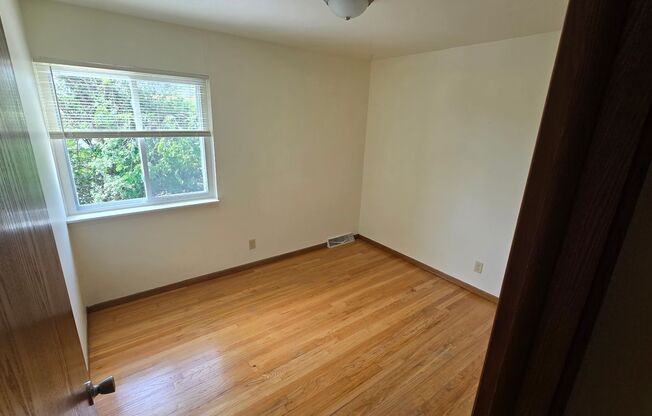 447 S. 86th St