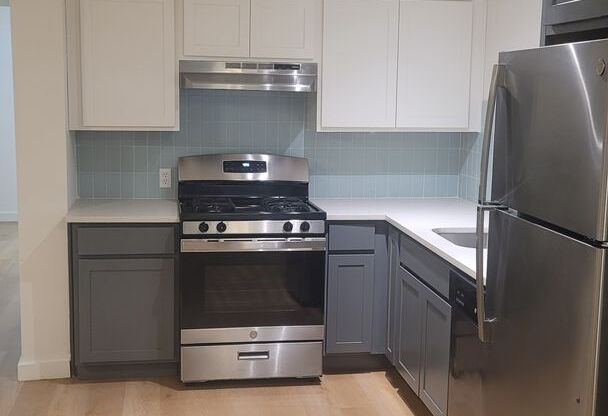 1 bed, 1 bath, 767 sqft, $1,516, Unit RRO-116